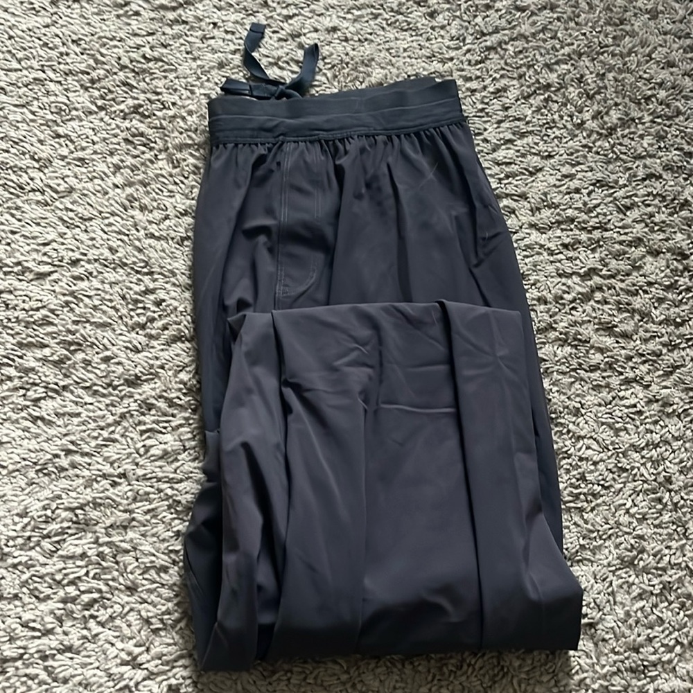 Men’s Gymshark gray joggers, XL